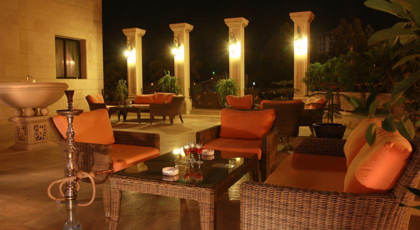 Regency Palace Амман Екстер'єр фото The Terrace at the Taj Mahal Palace