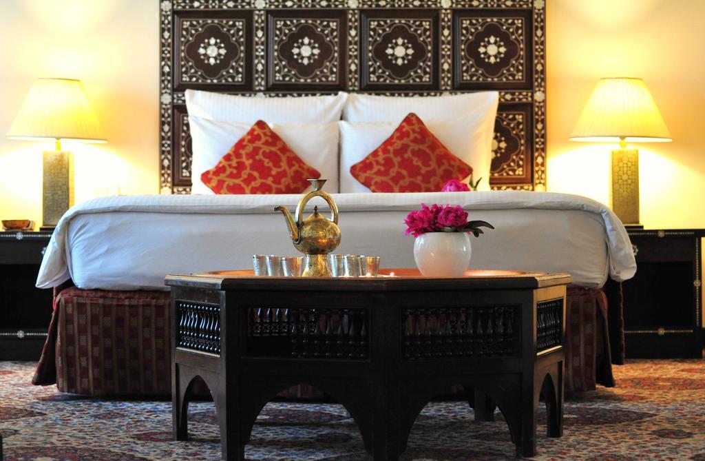 Regency Palace Амман Екстер'єр фото A bedroom at the hotel
