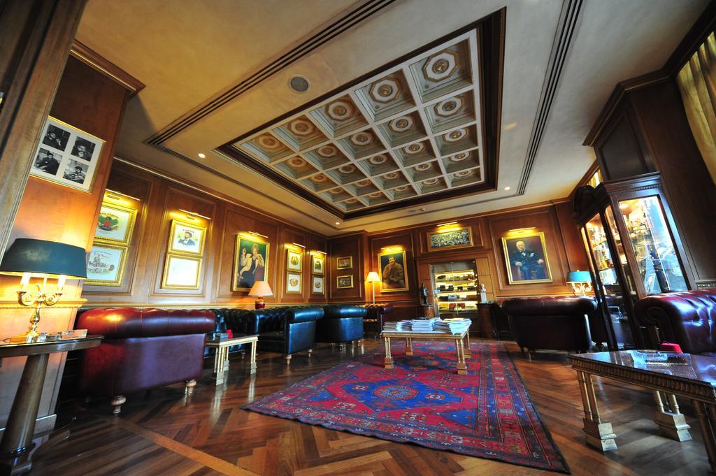 Regency Palace Амман Екстер'єр фото The club lounge at the airport