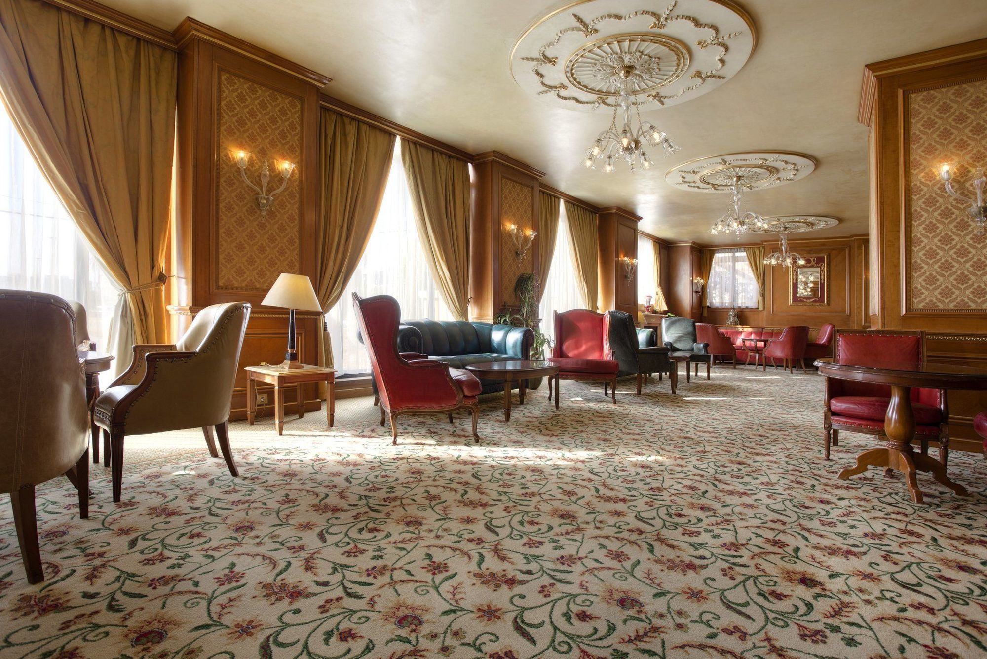 Regency Palace Амман Екстер'єр фото Interior of the hotel